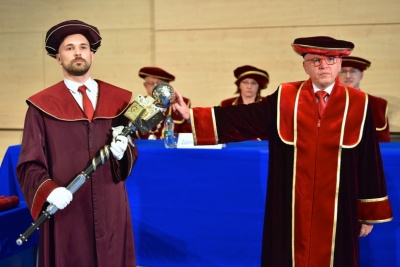 Jeden z mnohých, ale jedinečný – deň inaugurácie rektora a dekanov fakúlt EU v Bratislave